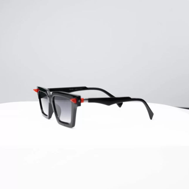 Bold Square sunglasses,