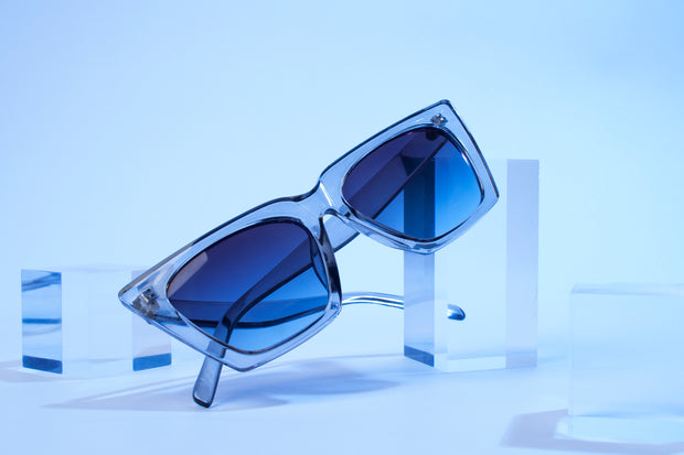 <h3>Eyewears</h3>